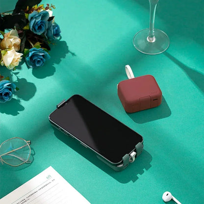 4000Mah Battery Pack Phone Holder Mini Power Bank Built-In Dual Cable Foldable Fast Charging Powerbank for All Iphone Android